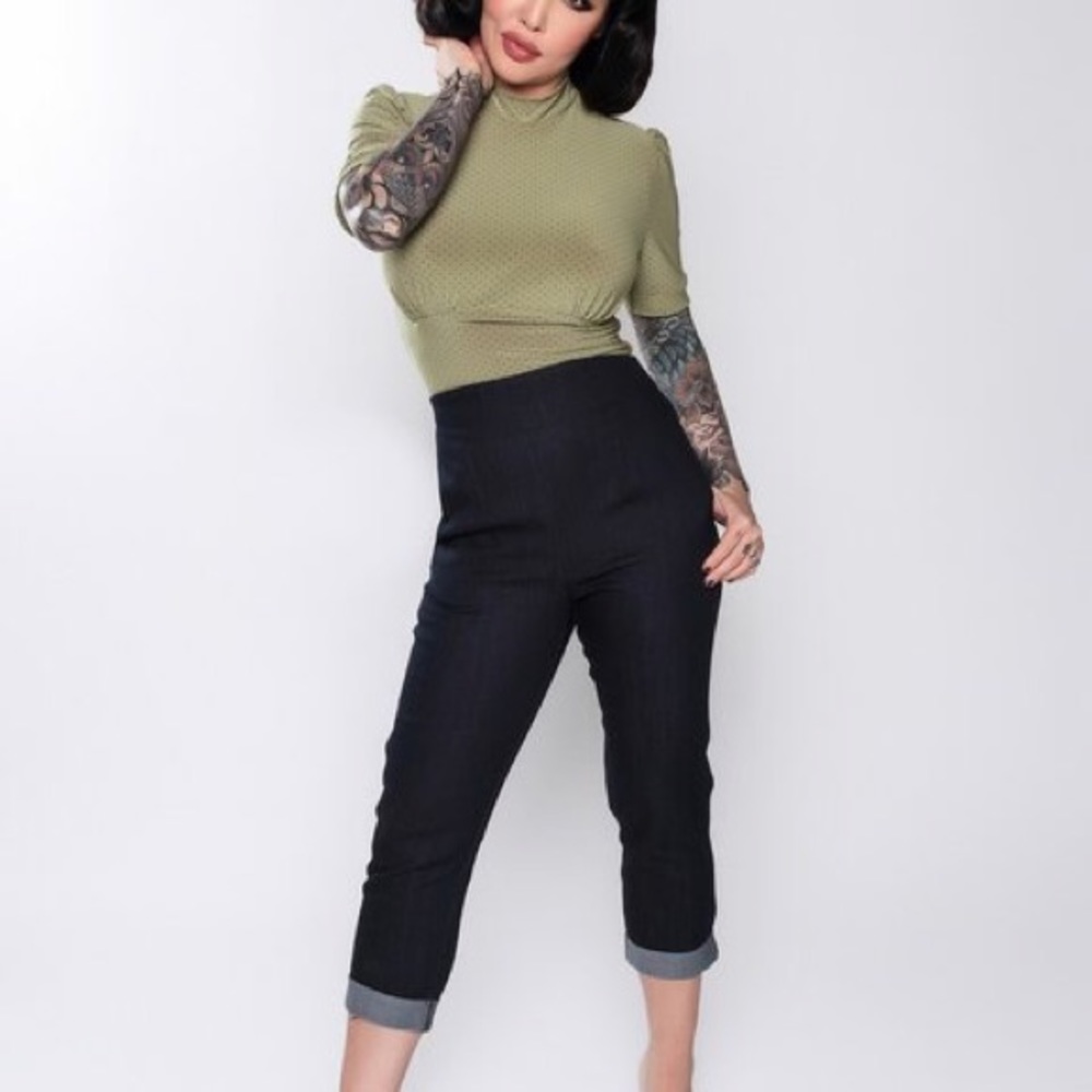 Pinup Girl PUG Laura Byrnes Denim Capri Pants